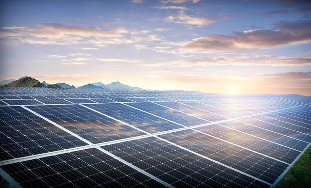 ¿Cuáles son las consideraciones importantes para las instalaciones solares?